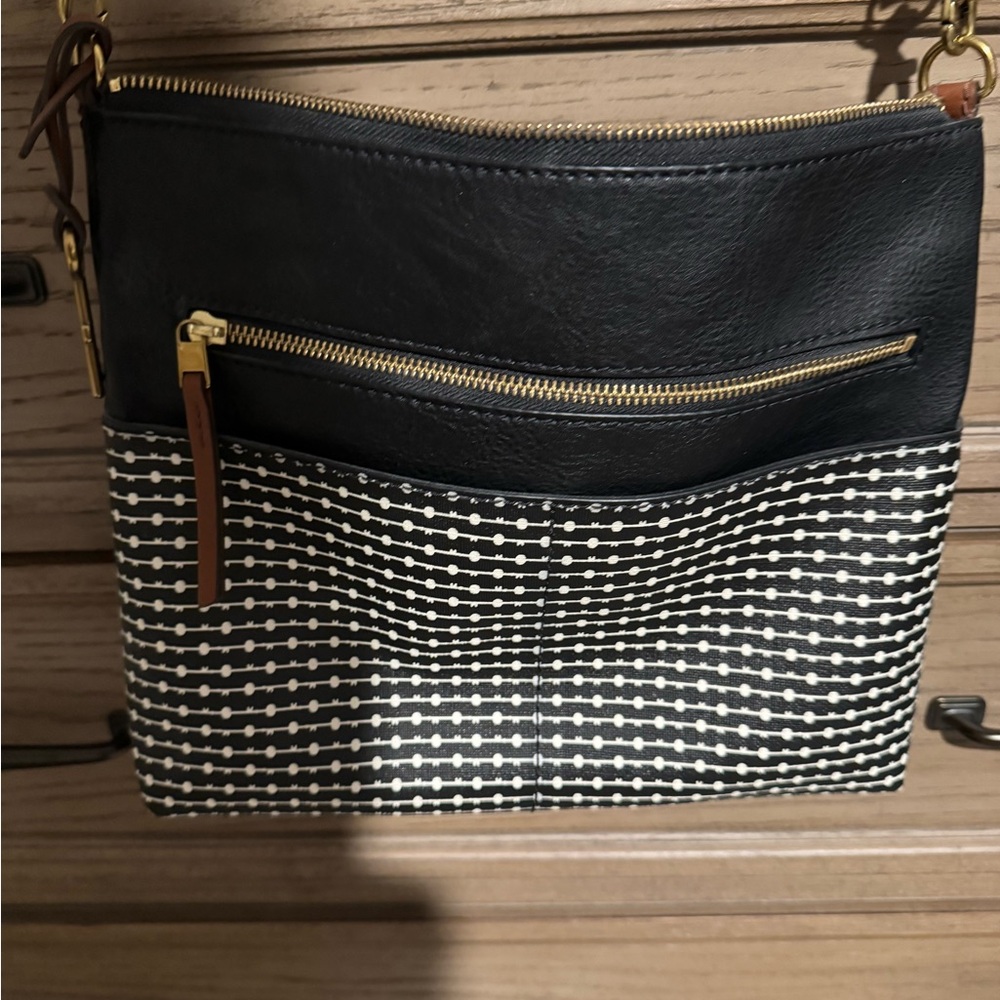 Fossil crossbody bag, black & white, no rips, very good condition